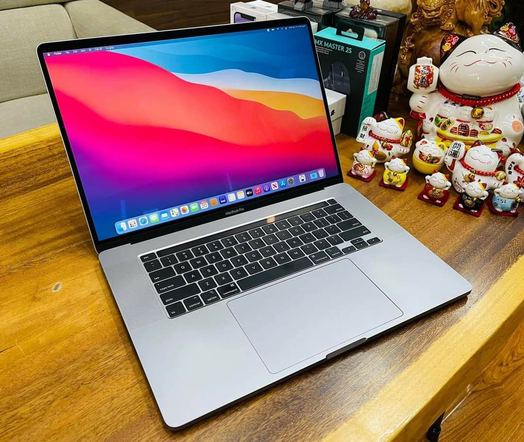 Macbook pro 16 core i9 2019