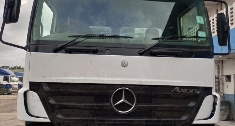Mercedes Axor
