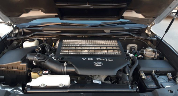 Toyota Land Cruiser V8 VX 2015 Diesel