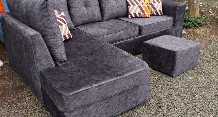 L-shape sofas made by hardwood,free footrest and comforters with perfect finishing