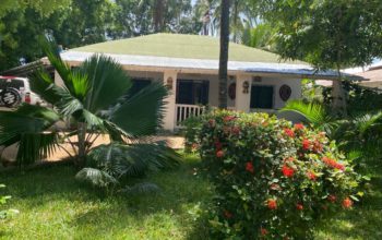 FOR SALE: 2 BEDROOM BUNGALOW(ON A 1/4 ACRE LAND) & 50 METRES FROM THE BEACH-WATAMU/KILIFI