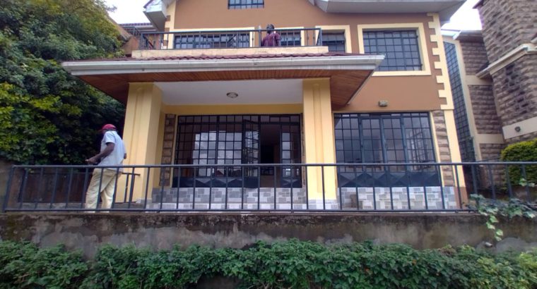 FOR SALE: 5 BEDROOMS, ALL ENSUITE+DSQ VILLA(KIAMBU)