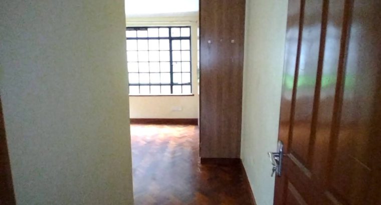 FOR SALE: 5 BEDROOMS, ALL ENSUITE+DSQ VILLA(KIAMBU)