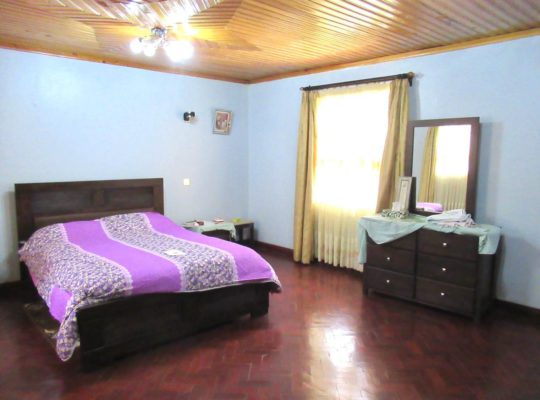 FOR SALE: RUNDA 5BR, ALL ENSUITE MANSION