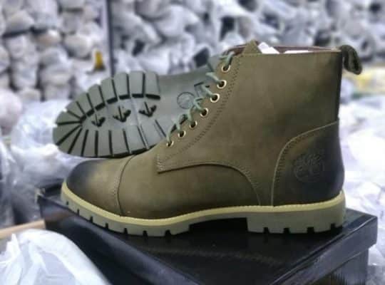 Men Timberland leather boots